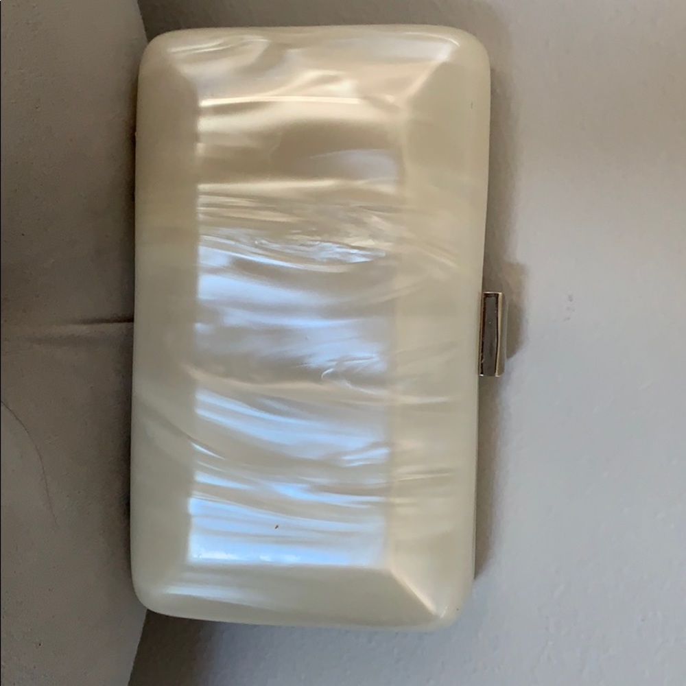 Clutch pearlized purse